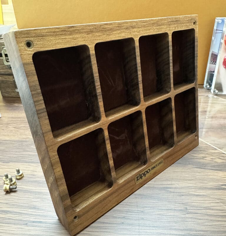 ZippoWoodenDisplay_03 ZippoWoodenDisplay_03