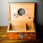 LUBINSKI CH-001 desktop humidor open showing cedar interior, divider and humidifier