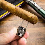 LUBINSKI Single-Jet Cigar Lighter with Punch YJA-10047 - Image 4