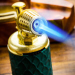 LUBINSKI Single-Jet Cigar Lighter with Punch YJA-10050 - Image 3