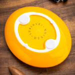LUBINSKI YJA-20057 ceramic cigar ashtray detail showing glossy bowl and gold-tone edging